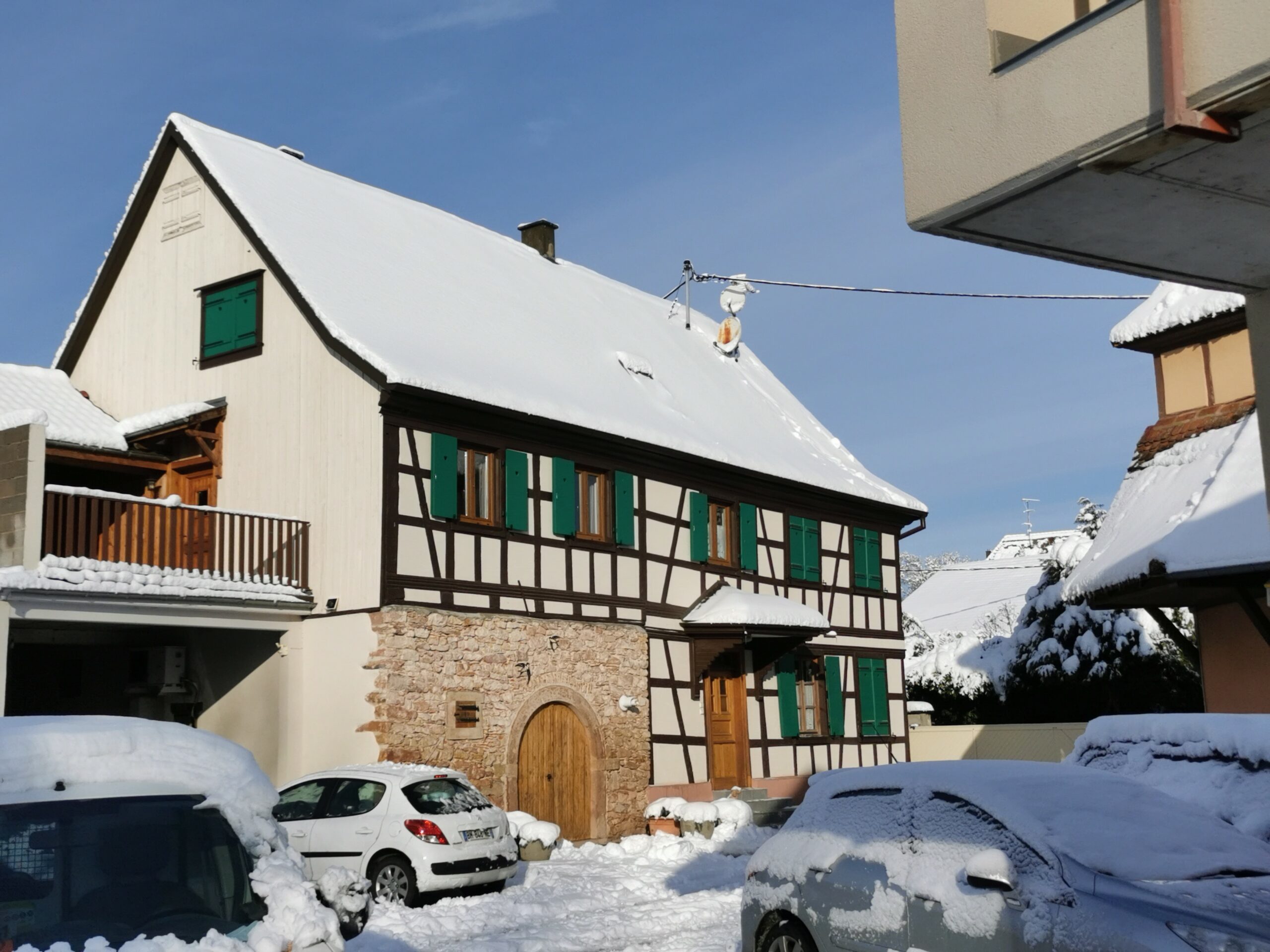 Le gîte sous la neige (1) - Le Nid des Hirondelles
